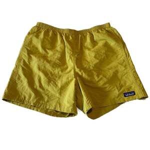 Patagonia Men's 5" Baggies Shorts Yellow Size Medium